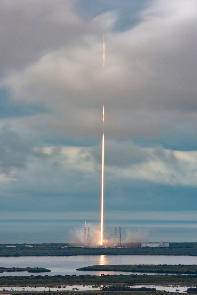 SpaceX“卫星火车”，spaceX载人航天